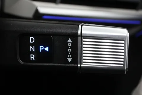 ET24YNJ Hyundai Santa Fe 1.6 TGDi Plug-in Hybrid Ultimate 5dr 4WD Auto Thumbnail #27