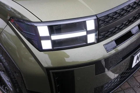 MA25VWV Hyundai Santa Fe 1.6 TGDi Plug-in Hybrid Calligraphy 5dr 4WD Auto Thumbnail #36