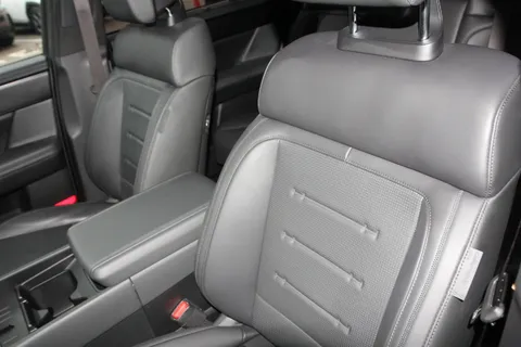 MA25VWV Hyundai Santa Fe 1.6 TGDi Plug-in Hybrid Calligraphy 5dr 4WD Auto Thumbnail #9