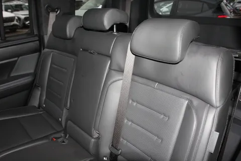 MA25VWV Hyundai Santa Fe 1.6 TGDi Plug-in Hybrid Calligraphy 5dr 4WD Auto Thumbnail #13