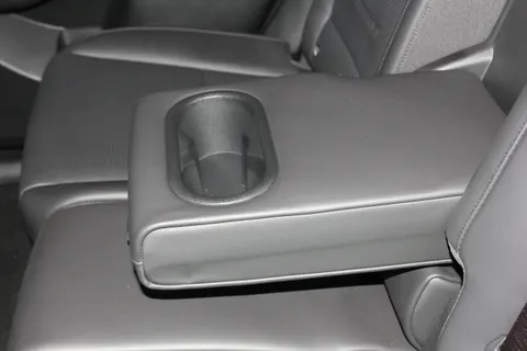 MA25VWV Hyundai Santa Fe 1.6 TGDi Plug-in Hybrid Calligraphy 5dr 4WD Auto Thumbnail #14