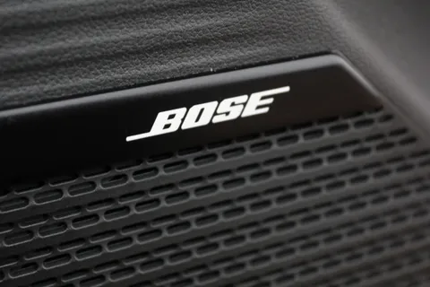 MA25VWV Hyundai Santa Fe 1.6 TGDi Plug-in Hybrid Calligraphy 5dr 4WD Auto Thumbnail #33