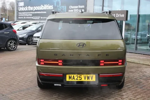MA25VWV Hyundai Santa Fe 1.6 TGDi Plug-in Hybrid Calligraphy 5dr 4WD Auto Thumbnail #12
