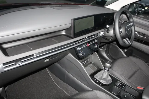 MV75XBL Hyundai Tucson 1.6T Advance 5dr Thumbnail #3