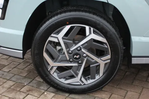 MV75XCE Hyundai Kona 1.6 Hybrid 138 N Line 5dr DCT Thumbnail #11