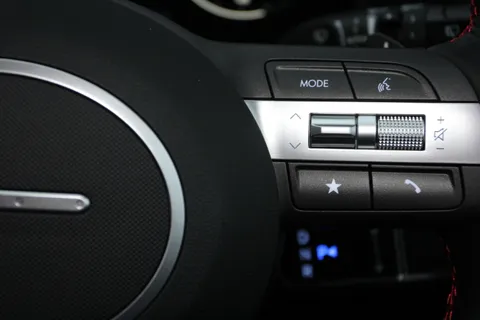 MV75XCE Hyundai Kona 1.6 Hybrid 138 N Line 5dr DCT Thumbnail #24