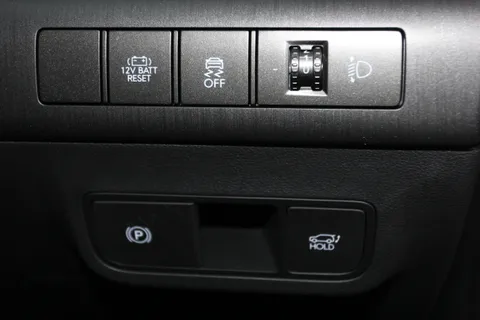 MV75XCT Hyundai Kona 1.6 Hybrid 138 N Line 5dr DCT Thumbnail #30