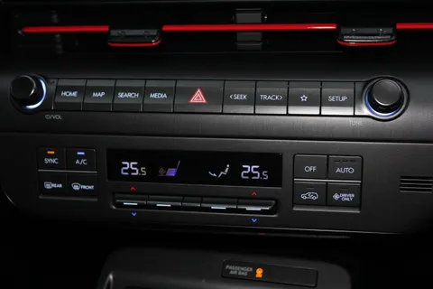 MV75XCT Hyundai Kona 1.6 Hybrid 138 N Line 5dr DCT Thumbnail #19