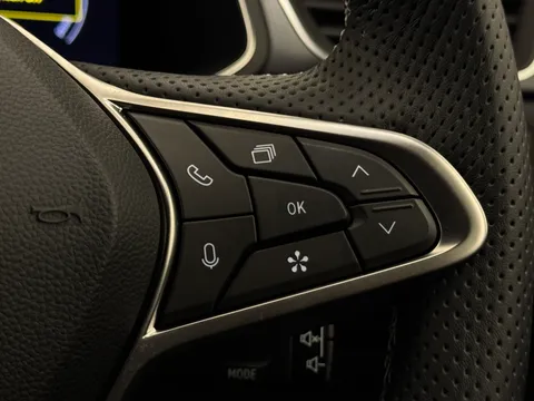 FL25NYO Renault Captur 1.6 E-Tech Full Hybrid 145 Esprit Alpine 5dr Auto Thumbnail #21