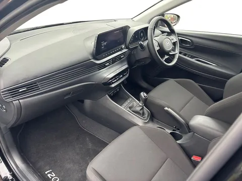 MV75VUX Hyundai i20 1.0T GDi Premium 5dr Thumbnail #4