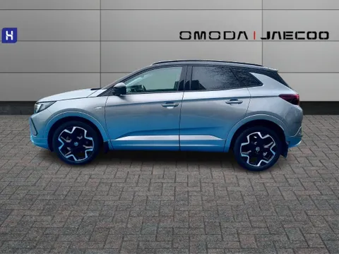 DE72YXU Vauxhall Grandland 1.2 Turbo Ultimate 5dr Thumbnail #5