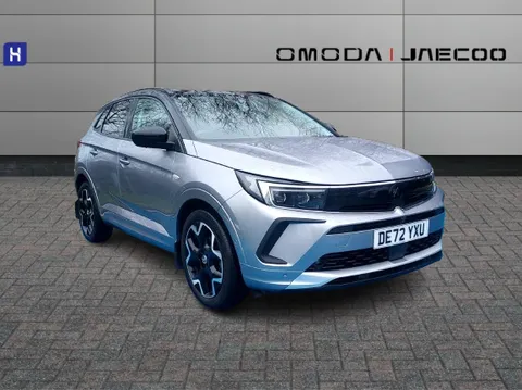 DE72YXU Vauxhall Grandland 1.2 Turbo Ultimate 5dr Thumbnail #1