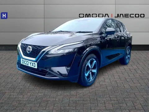 DX22YXD Nissan Qashqai 1.3 DiG-T MH N-Connecta 5dr Thumbnail #5