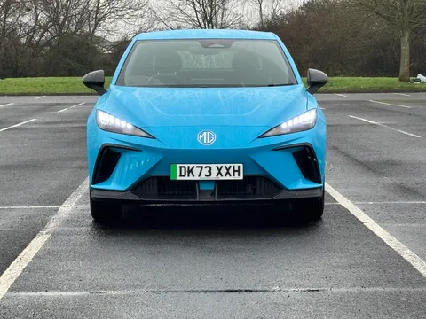 DK73XXH Mg Motor Uk Mg4 125kW SE EV 51kWh 5dr Auto Thumbnail #2