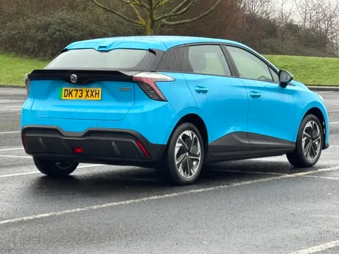 DK73XXH Mg Motor Uk Mg4 125kW SE EV 51kWh 5dr Auto Thumbnail #7