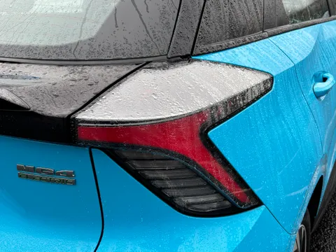 DK73XXH Mg Motor Uk Mg4 125kW SE EV 51kWh 5dr Auto Thumbnail #18