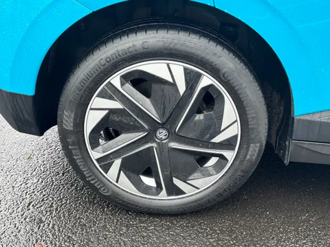 DK73XXH Mg Motor Uk Mg4 125kW SE EV 51kWh 5dr Auto Thumbnail #26