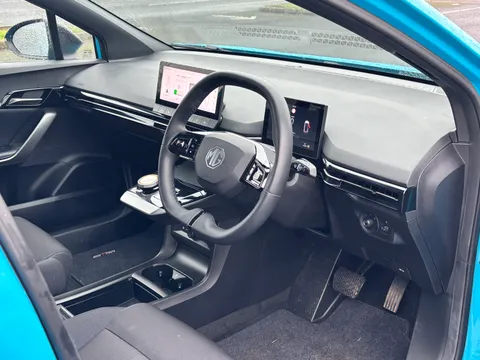 DK73XXH Mg Motor Uk Mg4 125kW SE EV 51kWh 5dr Auto Thumbnail #27