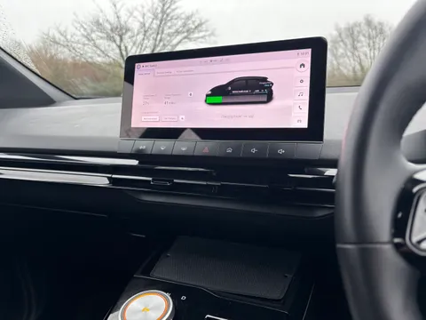 DK73XXH Mg Motor Uk Mg4 125kW SE EV 51kWh 5dr Auto Thumbnail #30