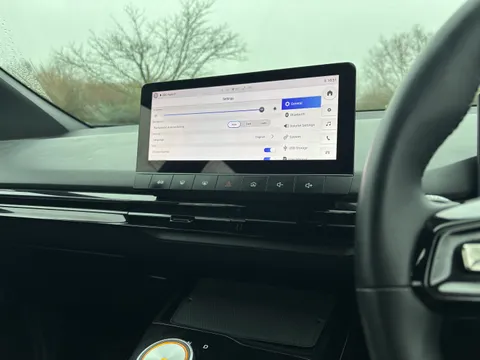 DK73XXH Mg Motor Uk Mg4 125kW SE EV 51kWh 5dr Auto Thumbnail #31