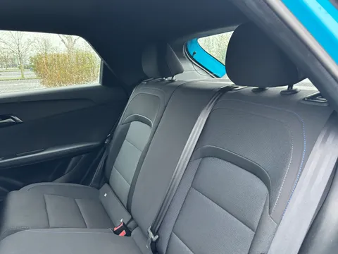 DK73XXH Mg Motor Uk Mg4 125kW SE EV 51kWh 5dr Auto Thumbnail #43