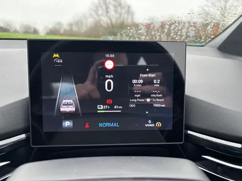 DK73XXH Mg Motor Uk Mg4 125kW SE EV 51kWh 5dr Auto Thumbnail #48