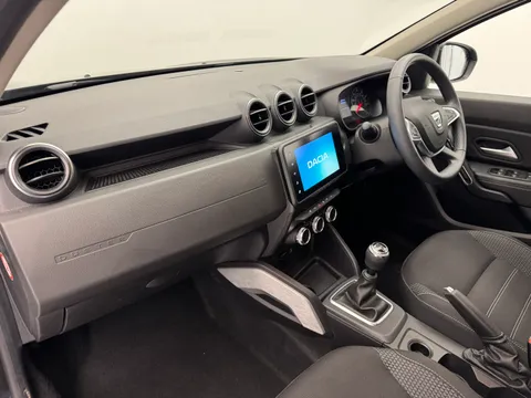 DS22NWB Dacia Duster 1.3 TCe 130 Prestige 5dr Thumbnail #12