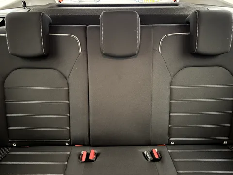 KE22OWR Dacia Duster 1.3 TCe 130 Prestige 5dr Thumbnail #16