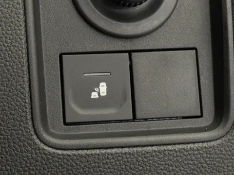 KE22OWR Dacia Duster 1.3 TCe 130 Prestige 5dr Thumbnail #26