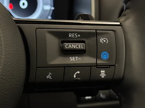 OW74YGX Nissan Qashqai 1.3 DiG-T MH 158 Tekna 5dr Xtronic Thumbnail #25