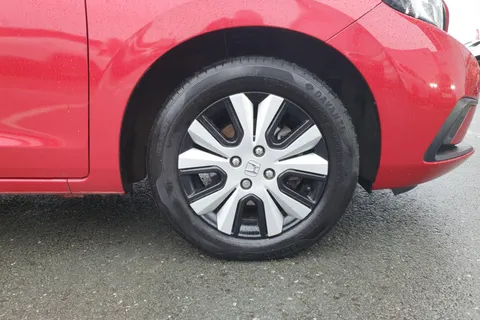 9 of 29 for HONDA JAZZ 1.5 i-MMD Hybrid SR 5dr eCVT