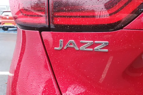 15 of 29 for HONDA JAZZ 1.5 i-MMD Hybrid SR 5dr eCVT