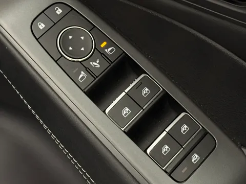 OY74YJP Nissan Qashqai 1.5 E-Power N-Connecta [Glass Roof] 5dr Auto Thumbnail #25