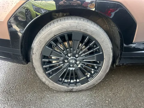 DT25ZZN Hyundai Santa Fe 1.6 TGDi PHEV Calligraphy 5dr 4WD Auto [6 Seats] Thumbnail #8