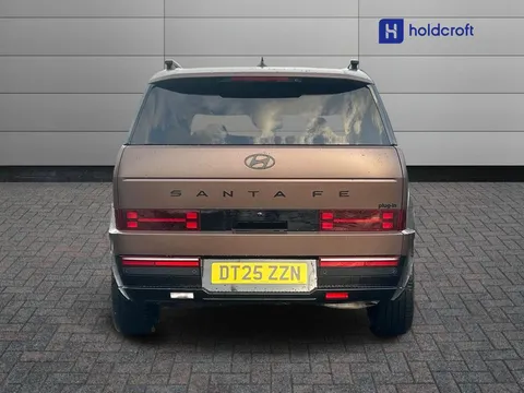 DT25ZZN Hyundai Santa Fe 1.6 TGDi PHEV Calligraphy 5dr 4WD Auto [6 Seats] Thumbnail #13