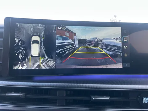 DT25ZZN Hyundai Santa Fe 1.6 TGDi PHEV Calligraphy 5dr 4WD Auto [6 Seats] Thumbnail #35