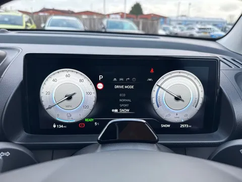 DN25UAA Hyundai Inster 85kW 02 49kWh 5dr Auto Thumbnail #34