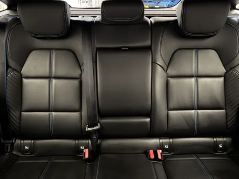 BW24ZZO Renault ARKANA 1.6 E-Tech FHEV 145 Esprit Alpine 5dr Auto Thumbnail #15