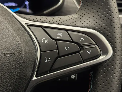 BW24ZZO Renault ARKANA 1.6 E-Tech FHEV 145 Esprit Alpine 5dr Auto Thumbnail #21