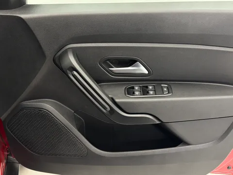 DV22YRR Dacia Duster 1.3 TCe 130 Comfort 5dr Thumbnail #18