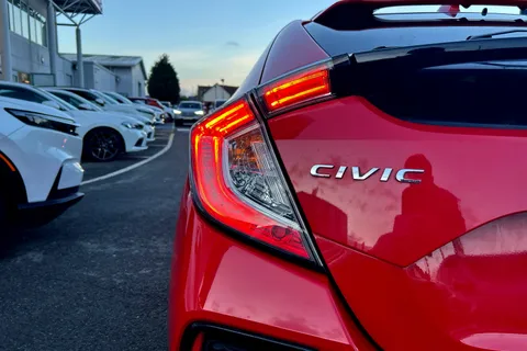 14 of 25 for HONDA CIVIC 1.5 VTEC Turbo Prestige 5dr CVT