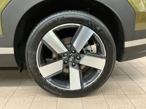 DF74CRX Hyundai Santa Fe 1.6 TGDi Plug-in Hybrid Ultimate 5dr 4WD Auto Thumbnail #16