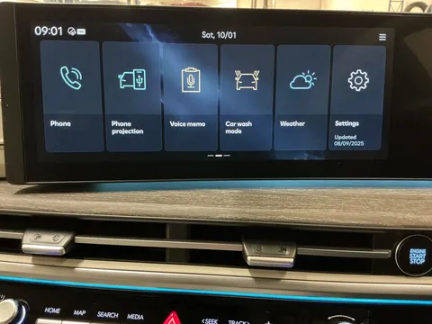 DF74CRX Hyundai Santa Fe 1.6 TGDi Plug-in Hybrid Ultimate 5dr 4WD Auto Thumbnail #27