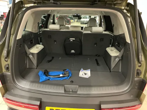 DF74CRX Hyundai Santa Fe 1.6 TGDi Plug-in Hybrid Ultimate 5dr 4WD Auto Thumbnail #30