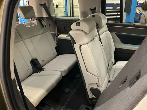 DF74CRX Hyundai Santa Fe 1.6 TGDi Plug-in Hybrid Ultimate 5dr 4WD Auto Thumbnail #32