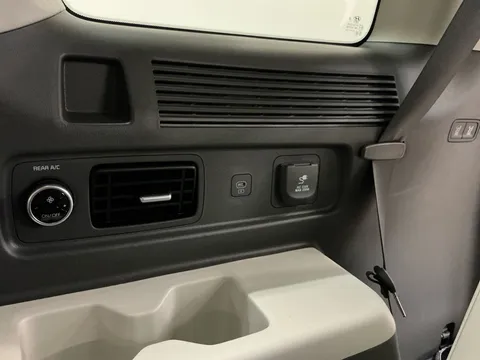 DF74CRX Hyundai Santa Fe 1.6 TGDi Plug-in Hybrid Ultimate 5dr 4WD Auto Thumbnail #33