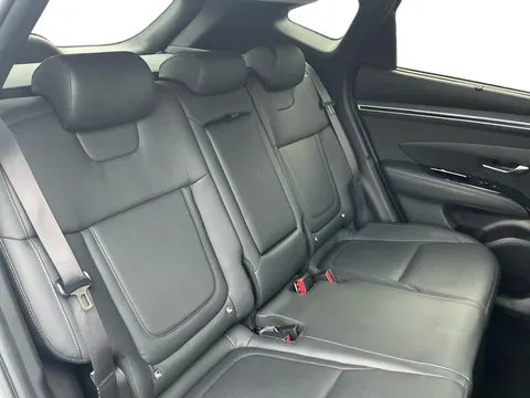 DX71XDR Hyundai Tucson 1.6 TGDi Hybrid 230 Ultimate 5dr 2WD Auto Thumbnail #12