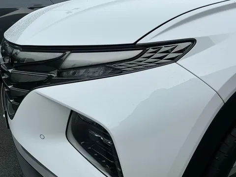 DX71XDR Hyundai Tucson 1.6 TGDi Hybrid 230 Ultimate 5dr 2WD Auto Thumbnail #18