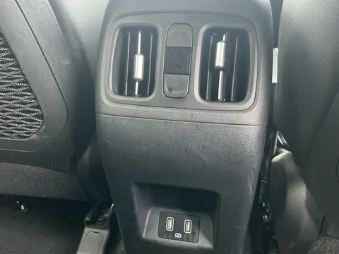 DX71XDR Hyundai Tucson 1.6 TGDi Hybrid 230 Ultimate 5dr 2WD Auto Thumbnail #19