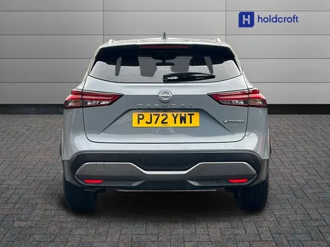 PJ72YWT Nissan Qashqai 1.5 E-Power N-Connecta [Glass Roof] 5dr Auto Thumbnail #5